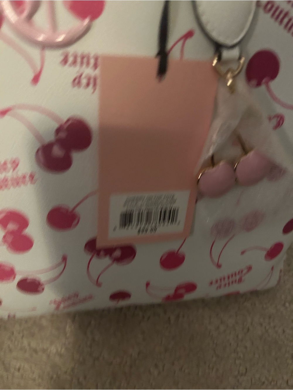 NWT white JUICY COUTURE tote bag with cherry 🍒 print. - Picture 13 of 16
